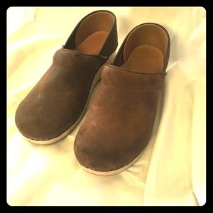 Dansko Sz 39 Narrow Women’s clogs/mules brown